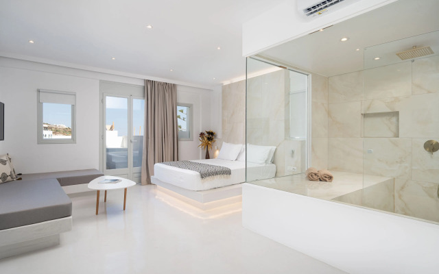 Cycladic Suites & Spa