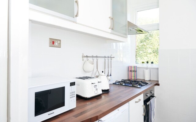 Ida Pod Places - Forest Hill Flat