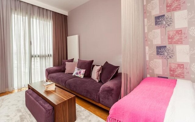 Mera Suites