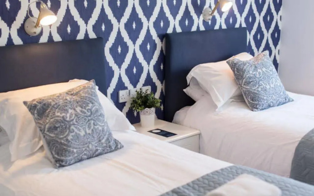 Porth Beach Hotel