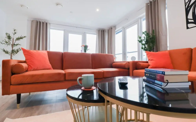 Stunning Riverside Apartment