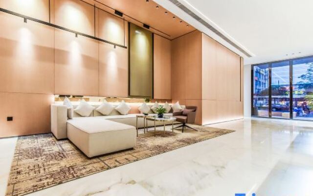 Rhonda International Collection Hotel (Zhongshan Henglan Commercial Center Store)