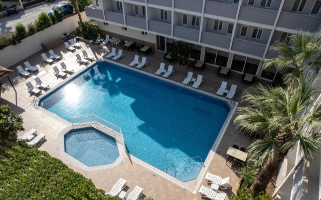 Side Spring Hotel