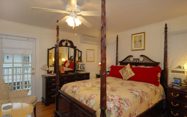 Sabal Palm House Bed & Breakfast