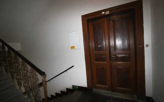 Apartment Mala Strana Petrinska