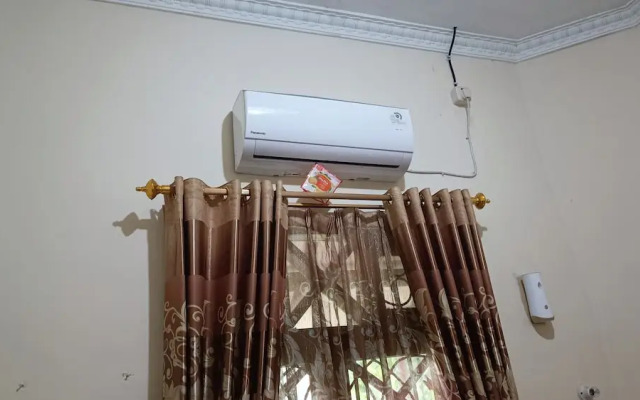 SPOT ON 93376 Roemah Ambarrukma 185 Syariah