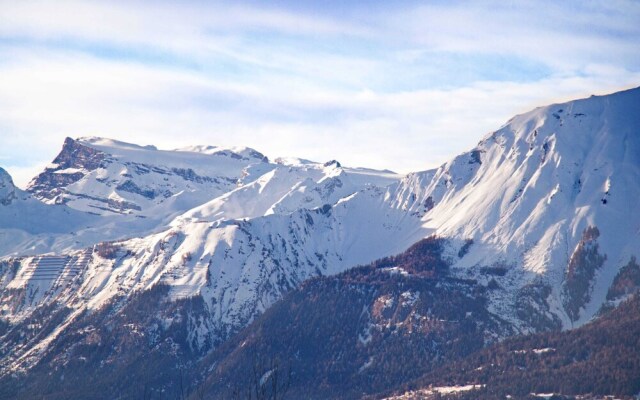 An Enchanting Awakening in the Heart of the Alps