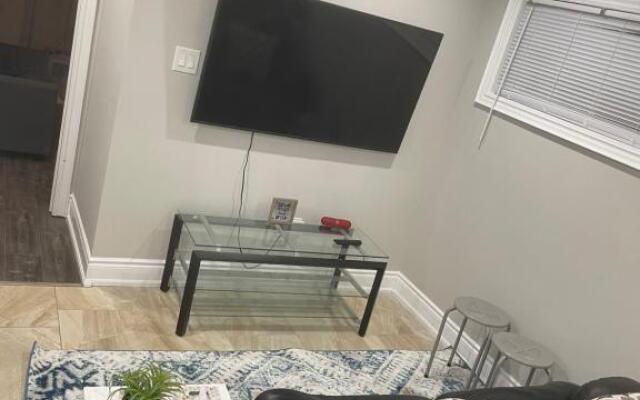 Stunning & cozy freshly renovated 2 bedroom basement unit