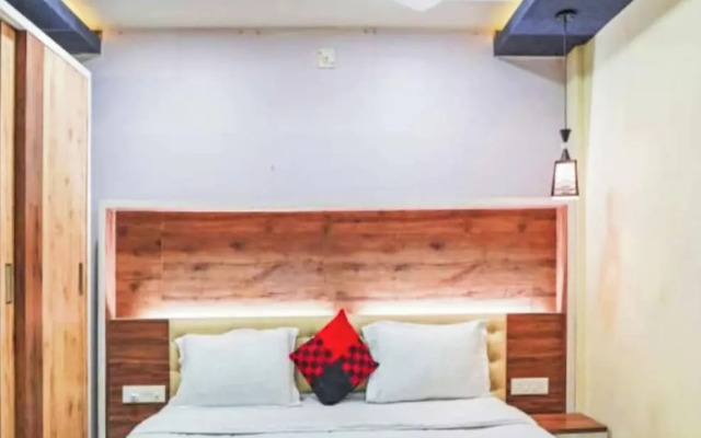 Hotel Red Stone Premium Near Sea Beach