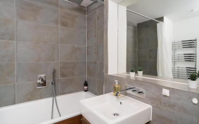 NEW 2 Bedr 3 Beds 2,5 Bath COVENT GARDEN