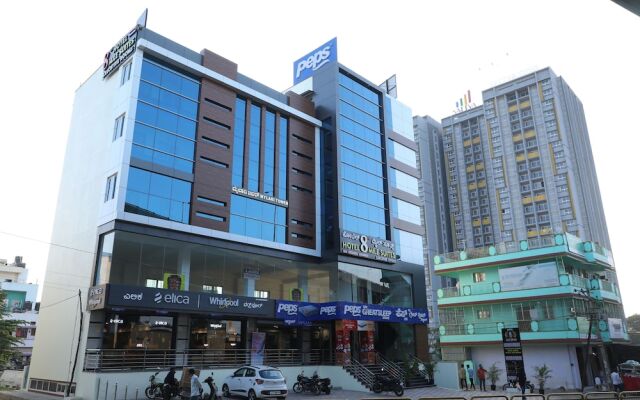 Hotel 8th Mile Suites