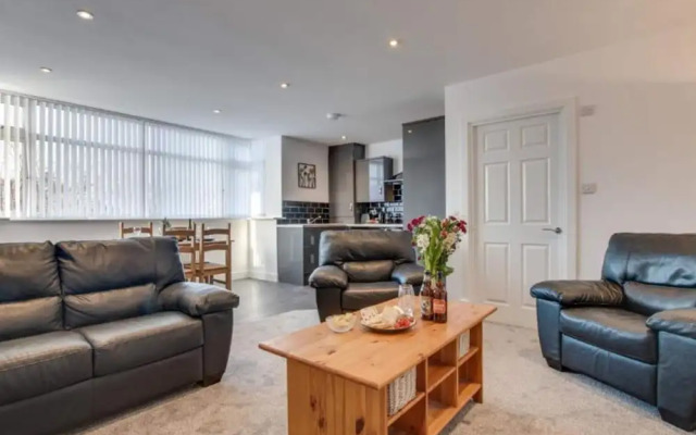 Jackson Court Apartment 2