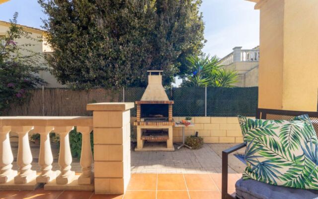 House Sally Deltebre