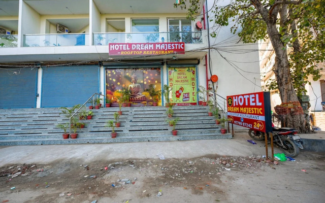 FabHotel HC Dream Majestic