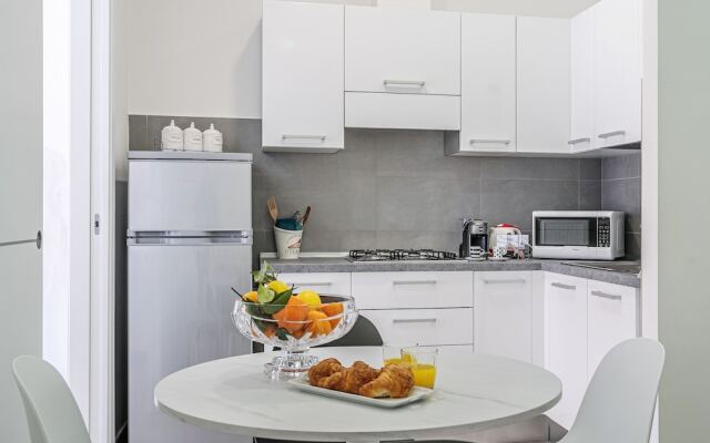 Modern Sorrento two bedroom Apartment with Terrace