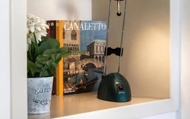 MANSARDINA - 1 min from Accademia - duplex stylish and cosy