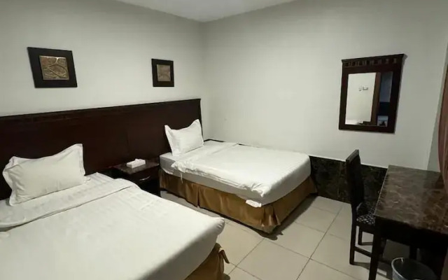 Al Thanaa Al Raqi Serviced Apartments