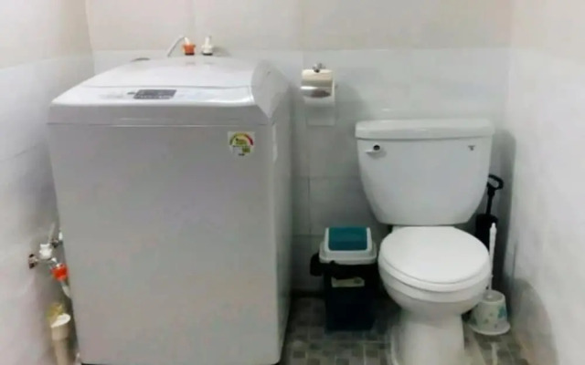 Jeju Maendorong Guest House