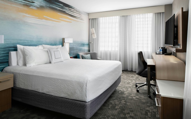 Courtyard by Marriott Edmonton Downtown