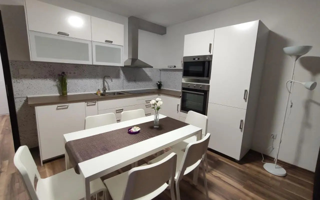 Hatvan Corner Apartments 2