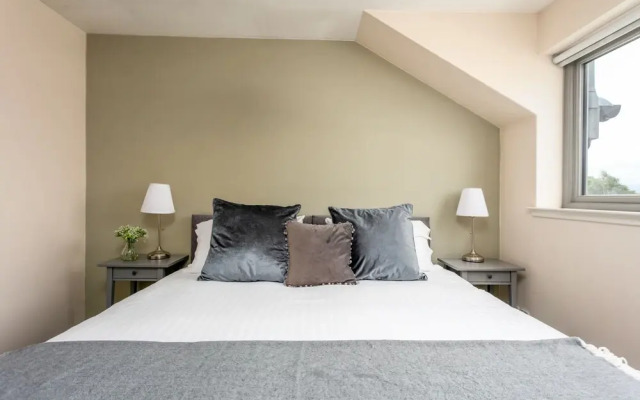 The Gateway - Donnini Apartments