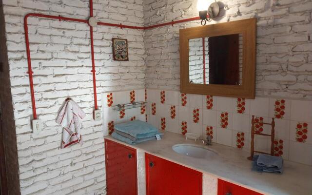 Passa Quatro- CASA INTEIRA RUSTICA para até 9 pessoas