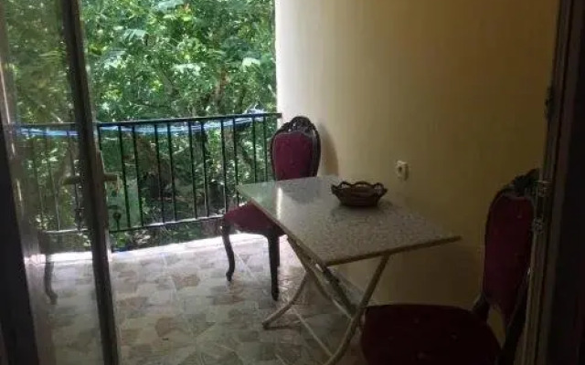 Semeinyi Otel V Kobuleti