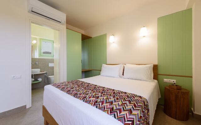 Plioni Villas & Suites