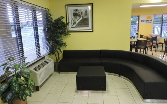 Days Inn Conover/Hickory