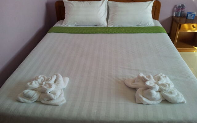 Eos Oceanfront Hotel