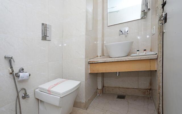 Oyo Capital O 11357 Hotel benz international