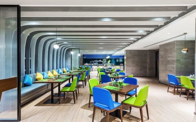Hampton by Hilton Guangyuan Lizhou Square