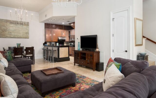 Le Jardin 158 - 3BR 3.5ba -