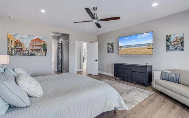 Tranquil Waters 8 Bedroom Home