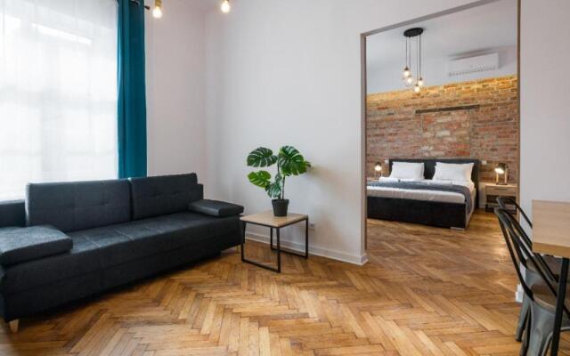 Fancy Apartments with Lift and A/C