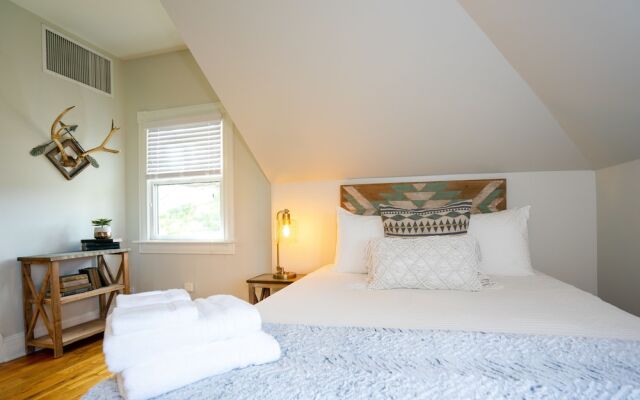 The Curtis Park Club