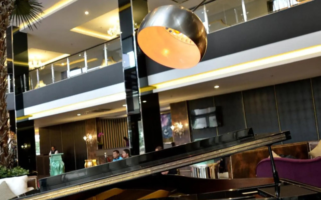 Amaroossa Cosmo Jakarta