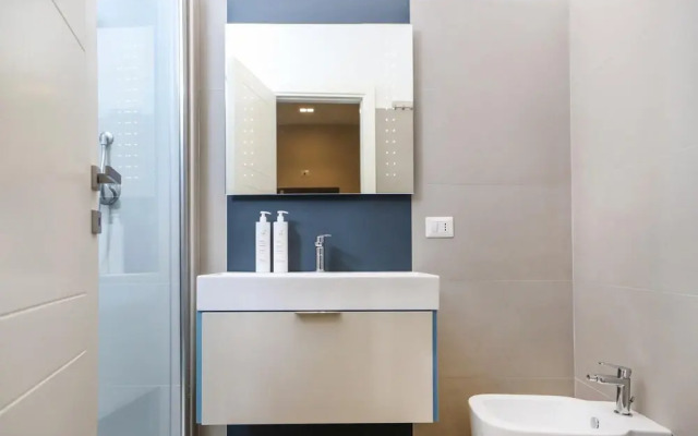 Piazza Bellini - Contemporary Art Apartment CAV