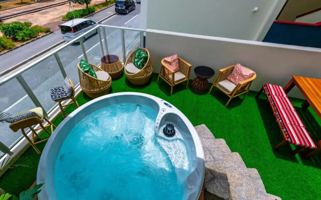 The Moana by DSH Resorts