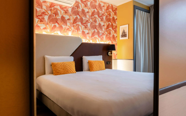 Hôtel Kyriad Paris 10 — Canal Saint Martin-République