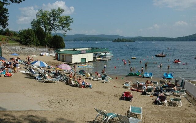 Depe Dene Lakeside Resort
