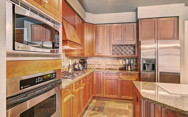 3044 Lone Eagle 2 Bedroom Condo by RedAwning