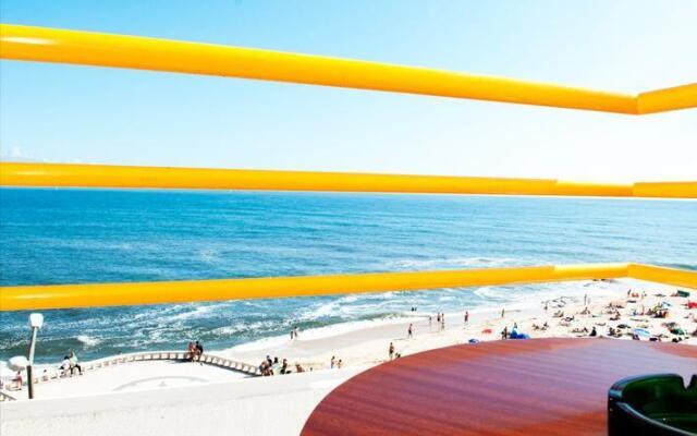 THE FOZ Beach Hotel