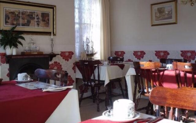 Roslyn House