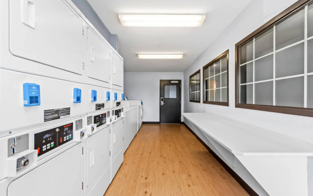 Suburban Studios Clarksville-Louisville North