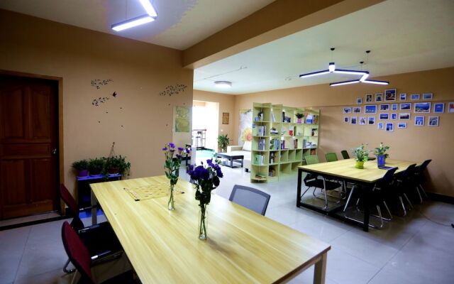 Downtown Center Youth Hostel