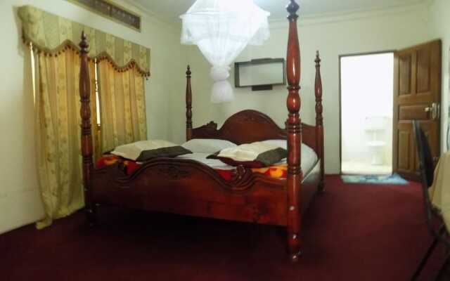 Town View Hotel