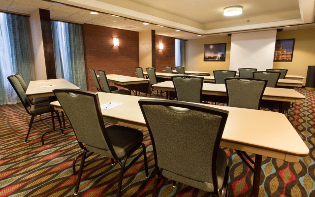 Heritage Inn & Suites The Woodlands, Trademark by Wyndham
