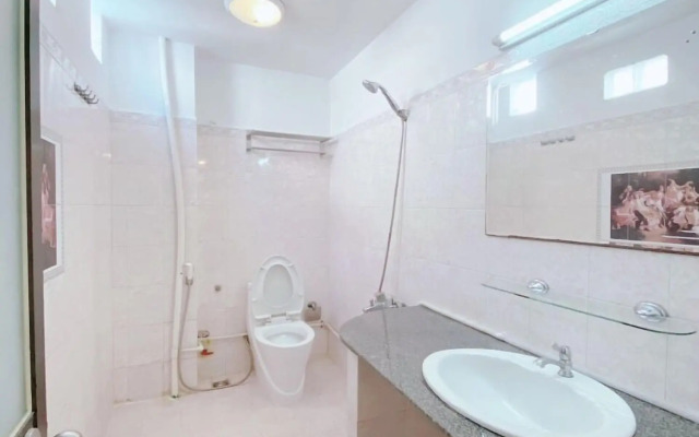 Halo Serviced Apartment