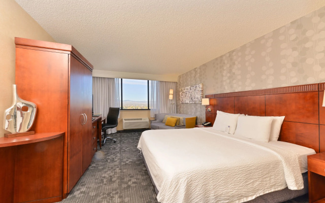Courtyard by Marriott Denver Cherry Creek